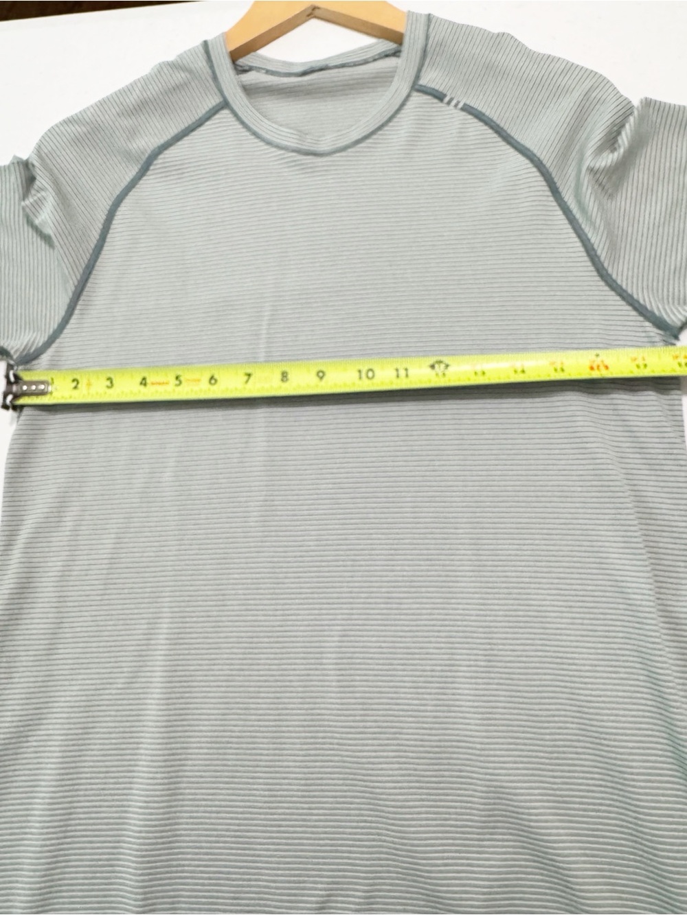 Lululemon Metal Vent Tech Short Sleeve 2.0 Spandex Stripe White Teal Small - Picture 12 of 15